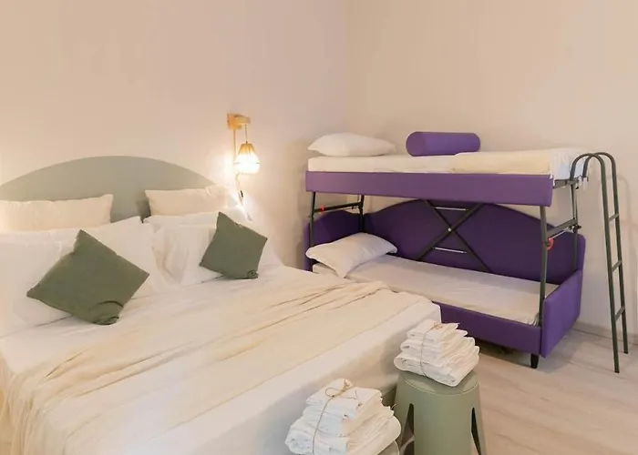 Apartment Dafne Wonderful With Terrace Rom